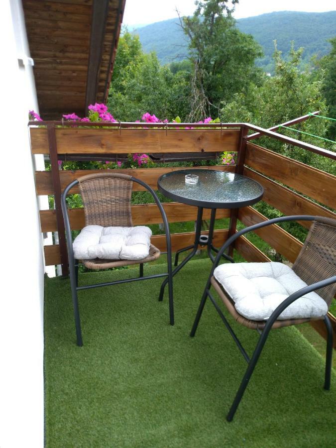 Apartman NINA Licko Petrovo Selo Bagian luar foto